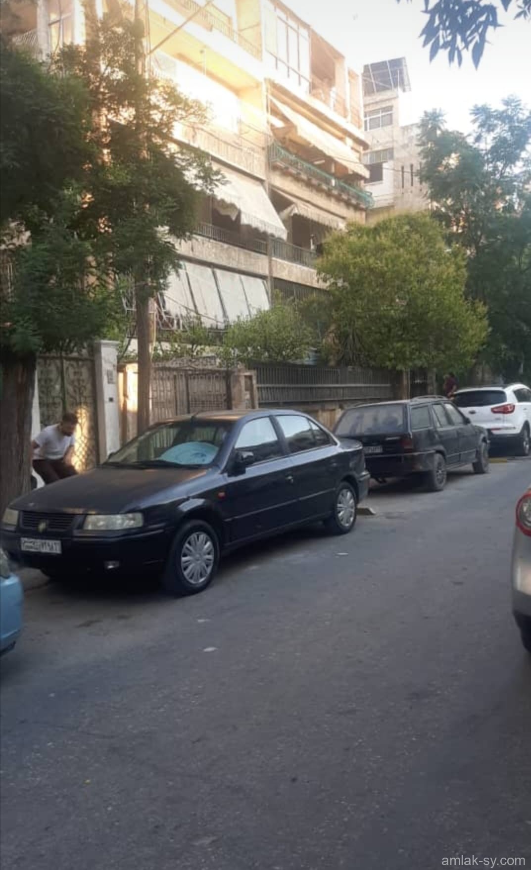للبيع شقة 4غرف وصالون 280متر خلف القنصلية الروسية