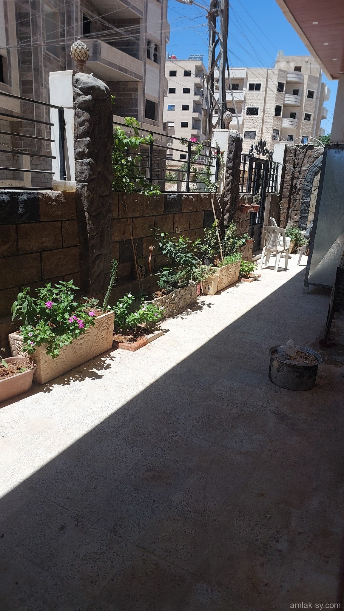 شقة ارضية طلوع 244م في جديدة عرطوز للبيع