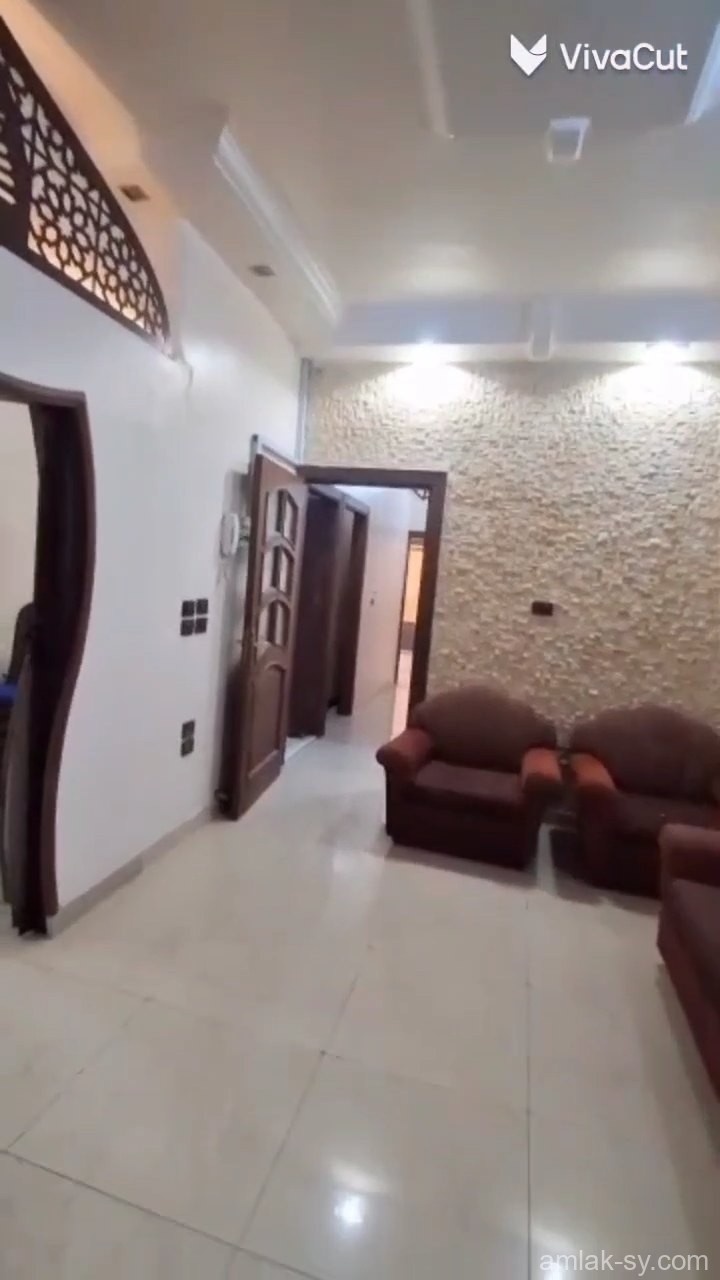 شقة في منتصف السوق الشرائي في ببيلا للبيع (921)