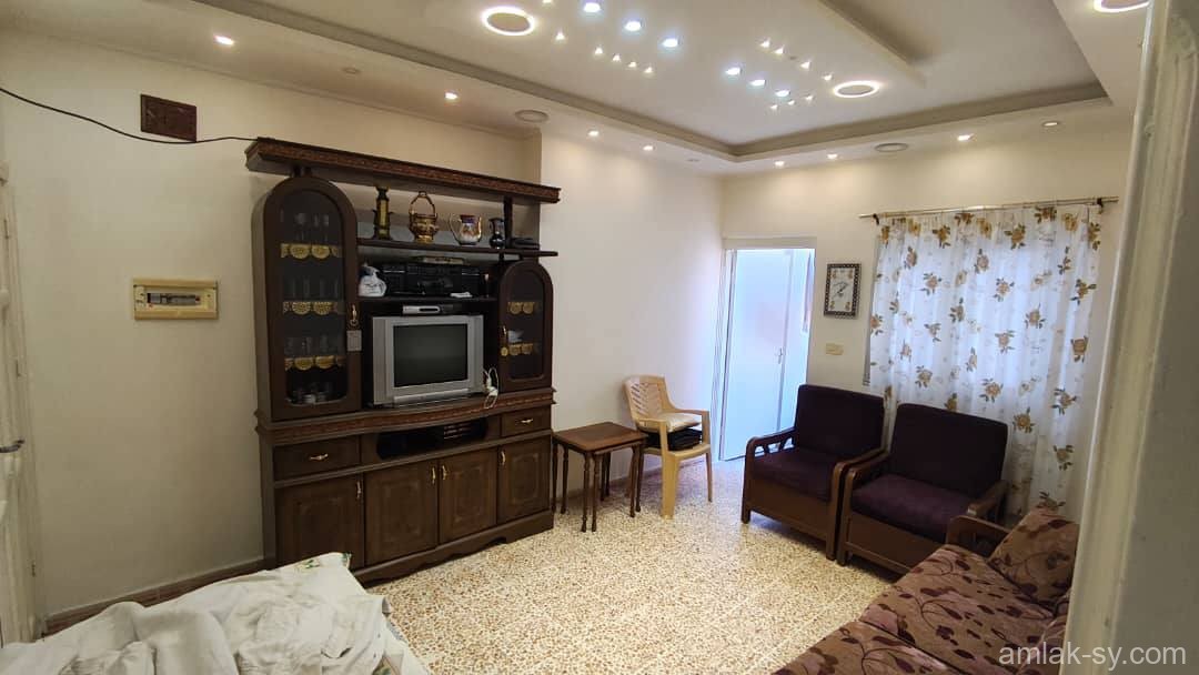 شقة 60م في شارع ميسلون للبيع