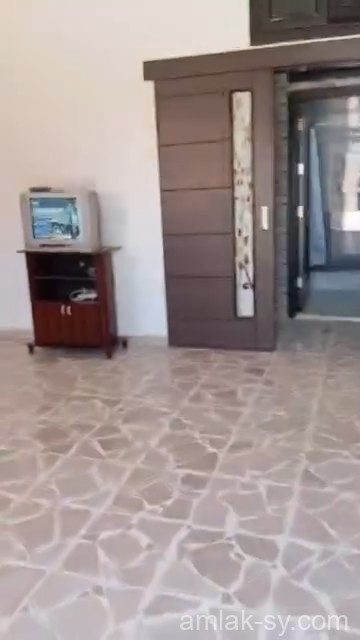 مزرعة 450م خلف مطعم فلوريا على طريق حمص للبيع