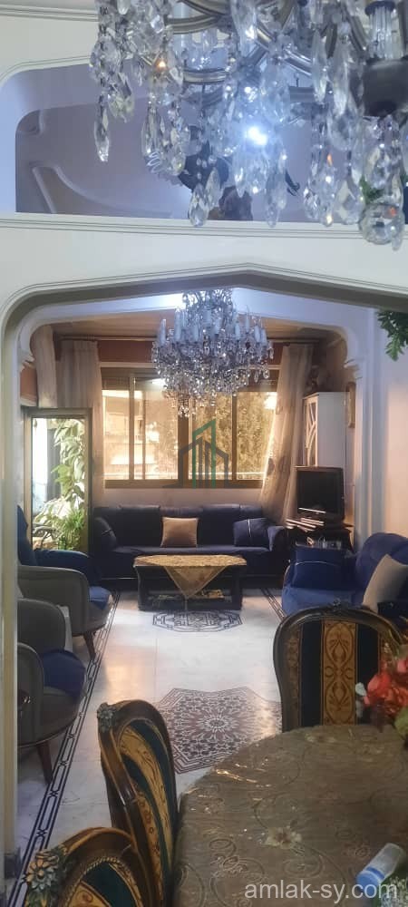 شقة 165م اول طريق صلاح الدين في ركن الدين للبيع