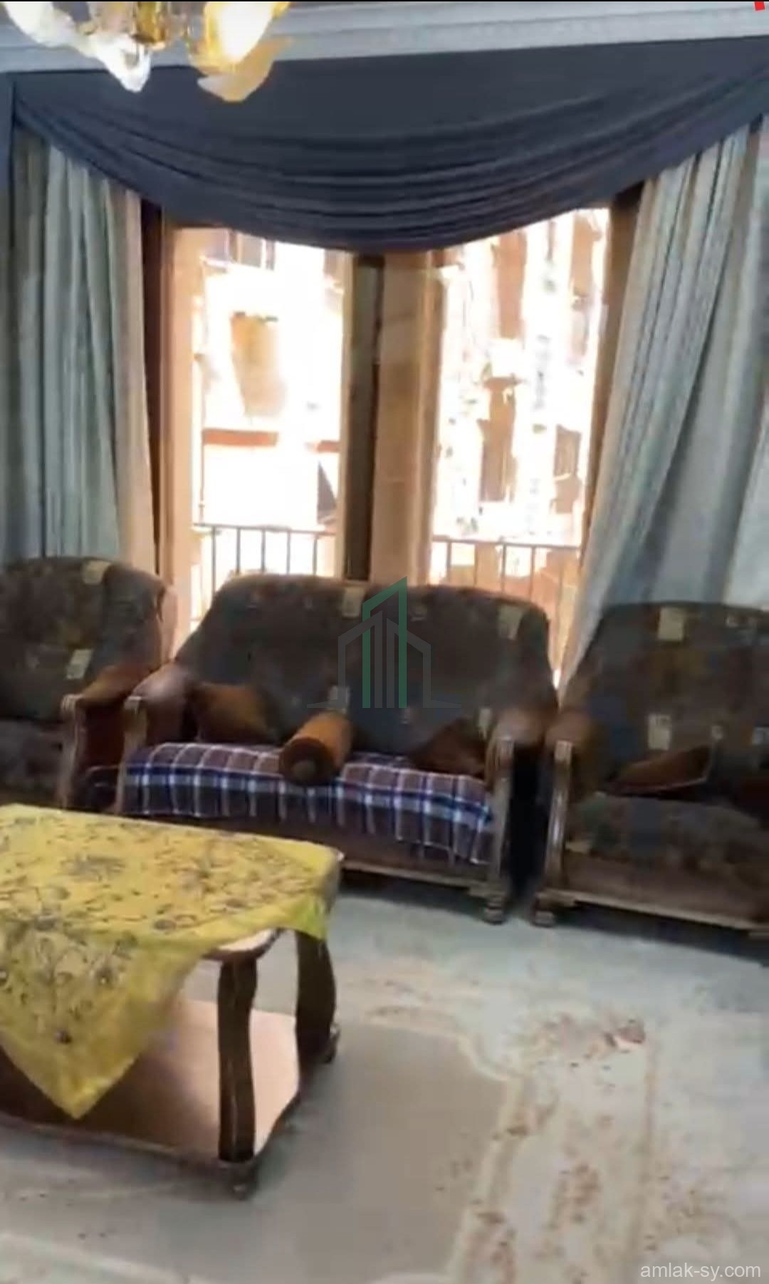 شقة للبيع ١٣٥ م شرقية غربية في الميدان حقلة قرب  بقالية الزارولي