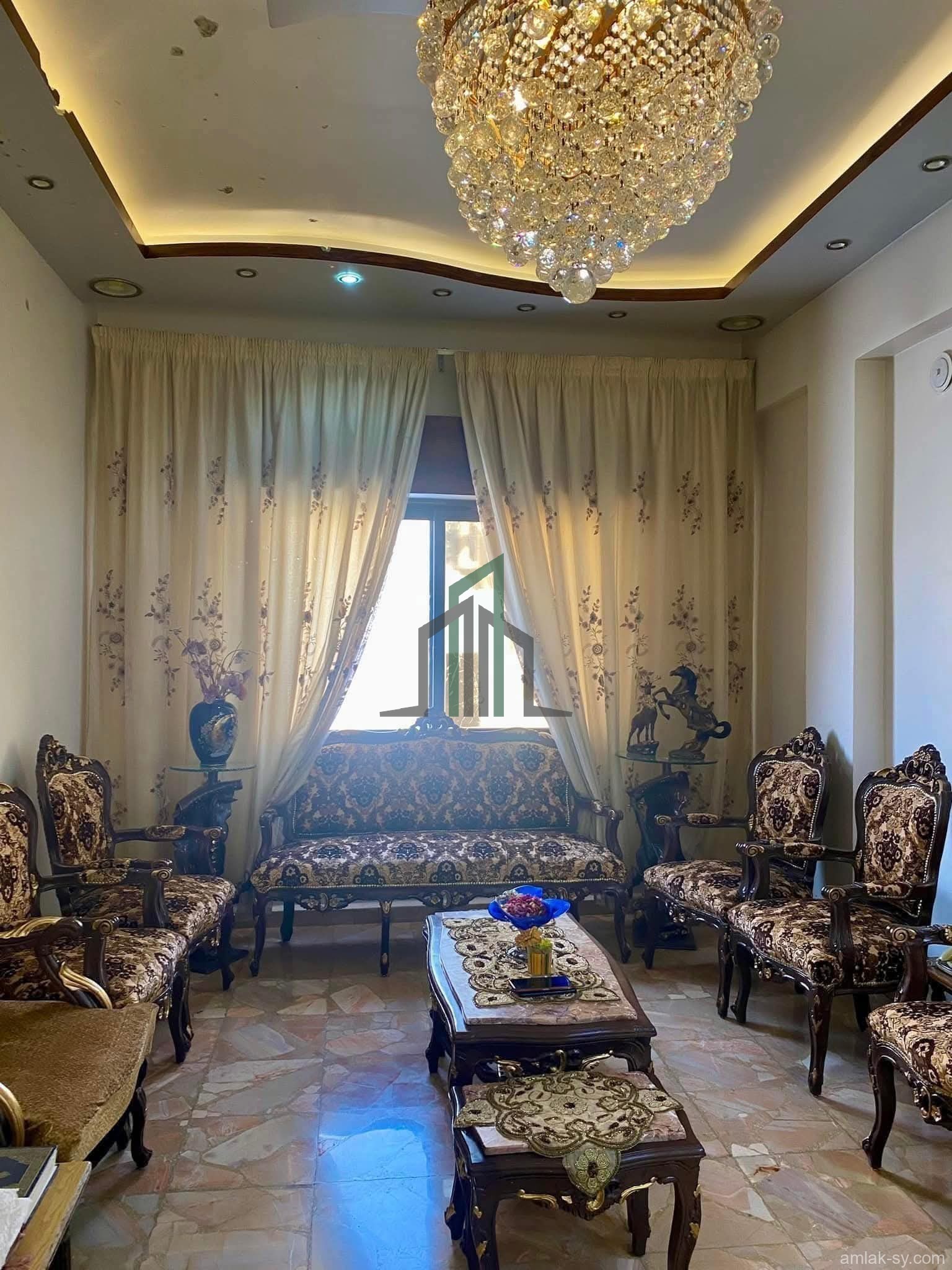 شقة للبيع 155 م شرقية شمالية قبلية في حرستا حي الزحلة