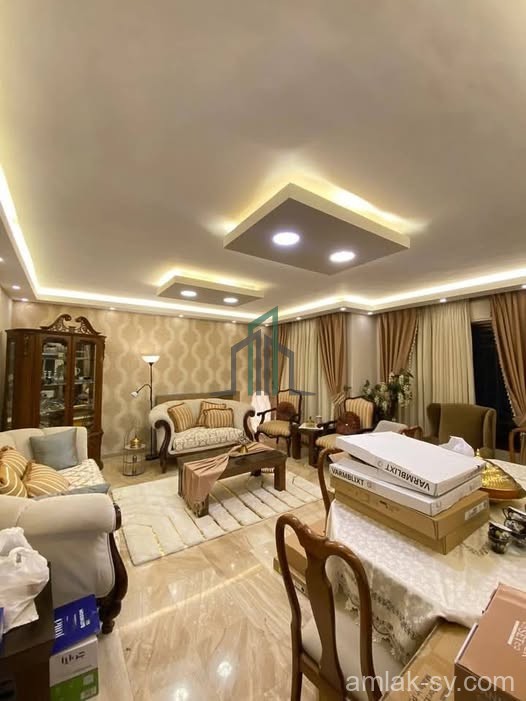 شقة 220م قرب وزارة الثقافة في المالكي للبيع