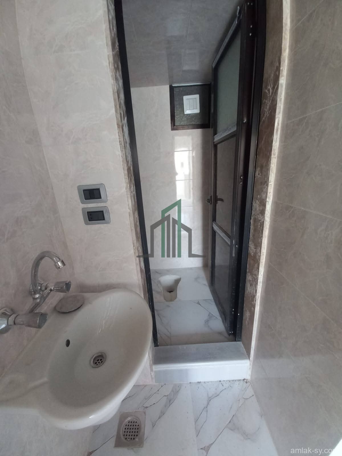 شقة للبيع 75 م غربية شمالية - بيت سحم دخلة مدرسة الصبيان الابتدائية