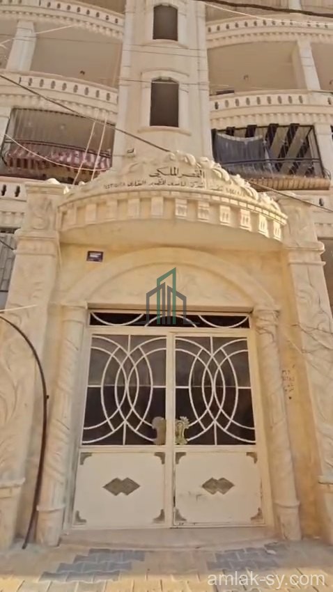 شقة 100م اربع غرف ومنافع في ادلب الجديدة للبيع