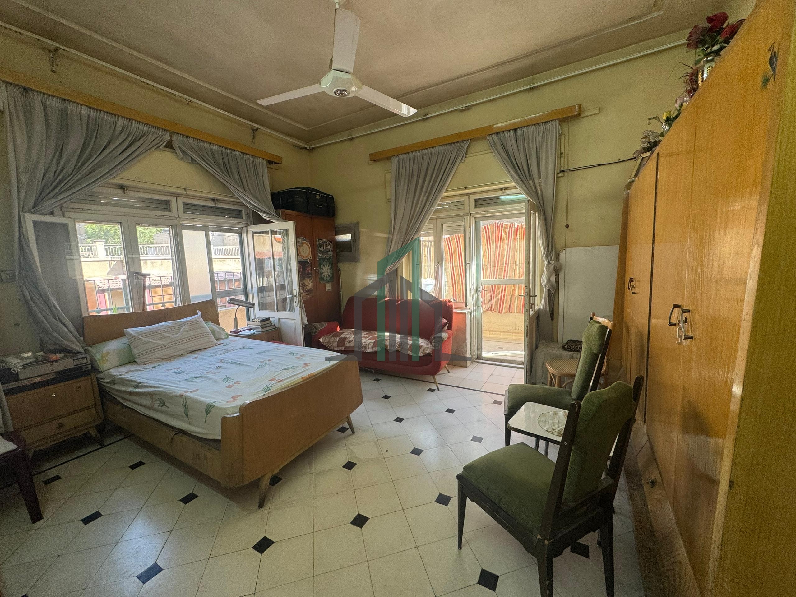 بيت 200م منطقة الميسات طلعة حديقة شكو للبيع