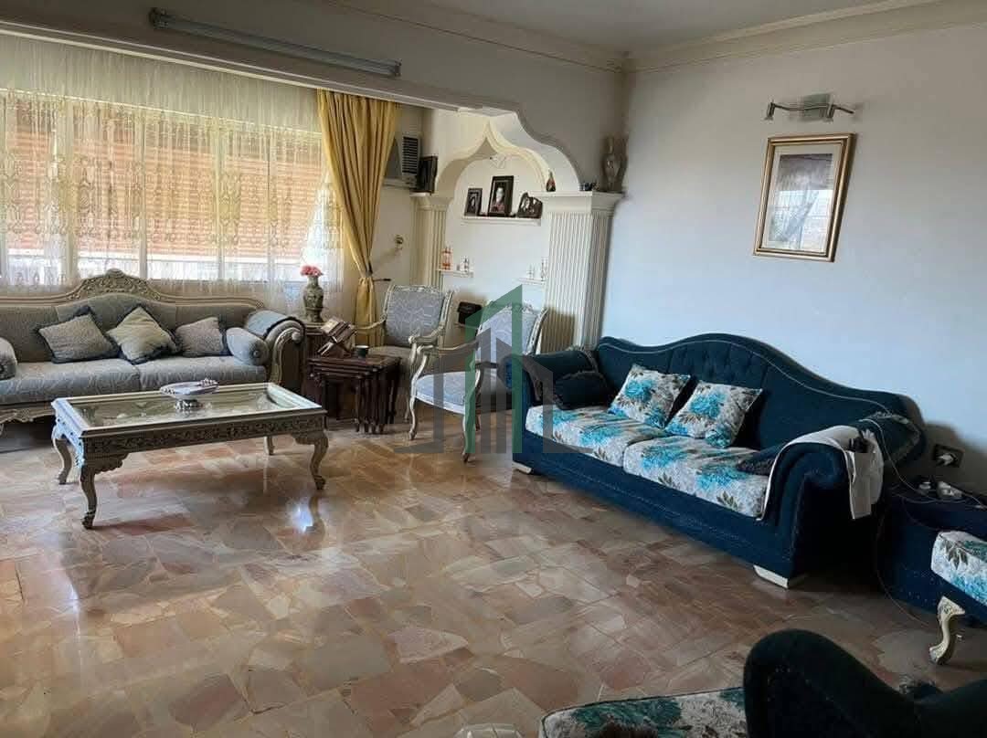 شقة للبيع 120 م غربية قبلية شرقية - استراد حاميش خلف البنك العربي