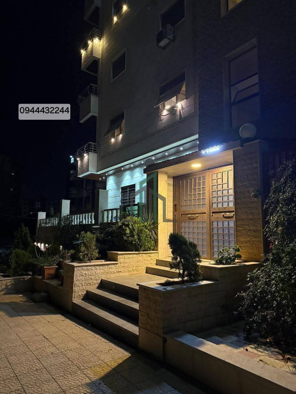 شقة للبيع 100 م +90 م حديقة- دمشق- ضاحية  قدسيا الجزيرة c2