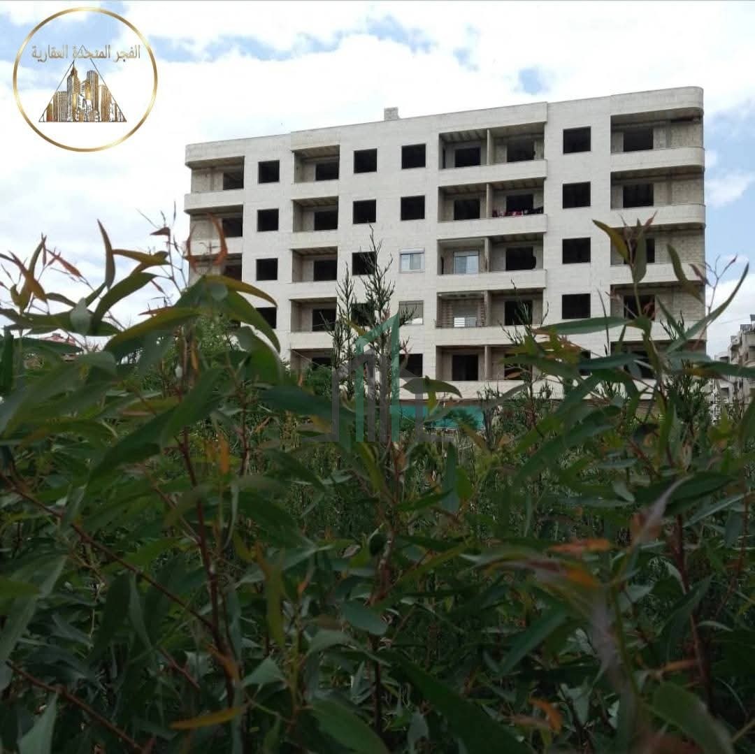 شقة للبيع 100م- جرمانا يطل على طريق المطار