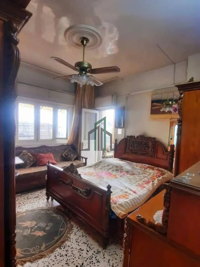 شقة للبيع 104 م قبلية غربية-  دمشق- مساكن برزة الدخلة المقابلة لنادي قاسيون